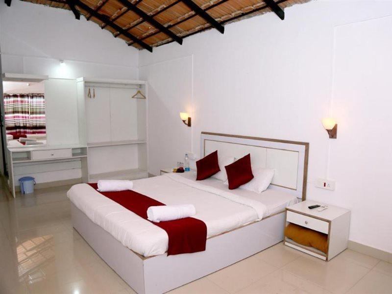 La Flora Beverly Hill Resort Madikeri Εξωτερικό φωτογραφία