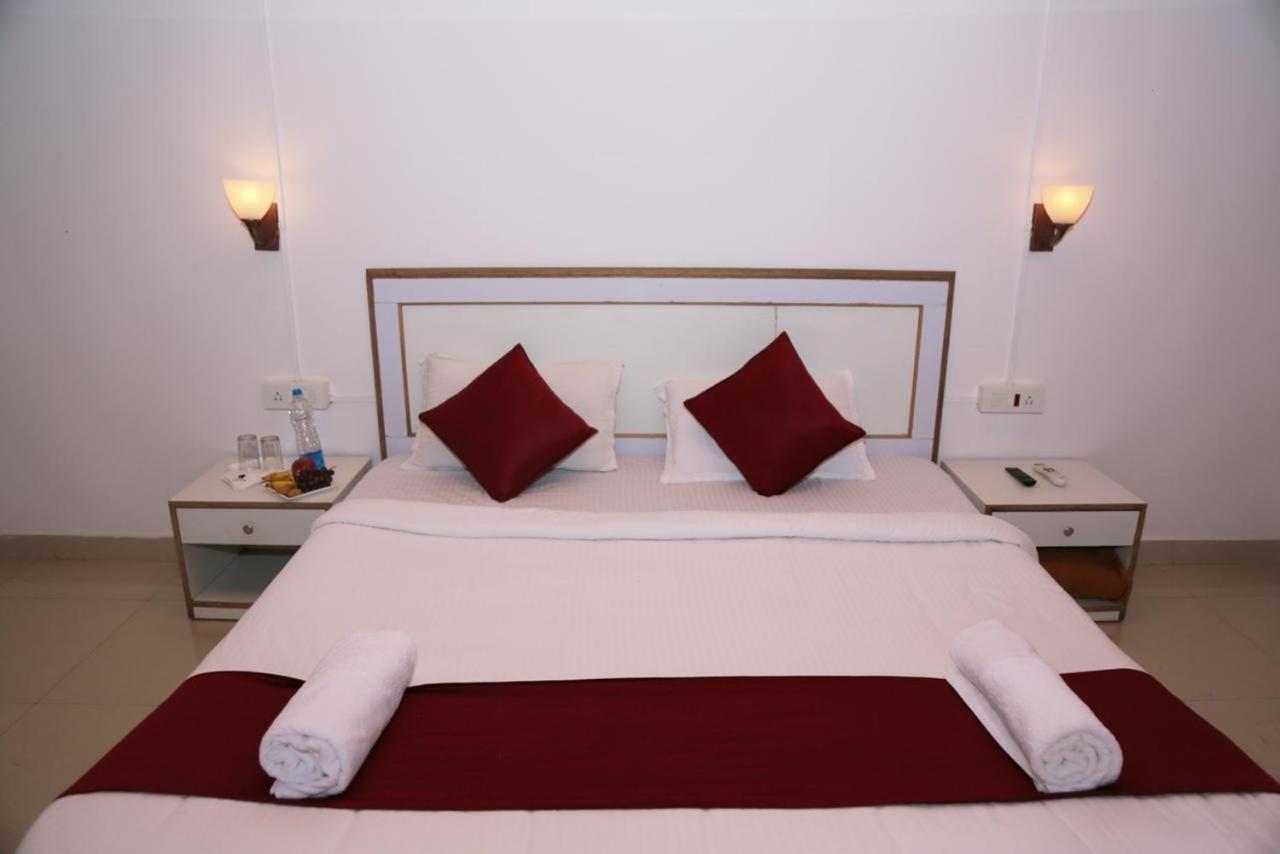 La Flora Beverly Hill Resort Madikeri Εξωτερικό φωτογραφία