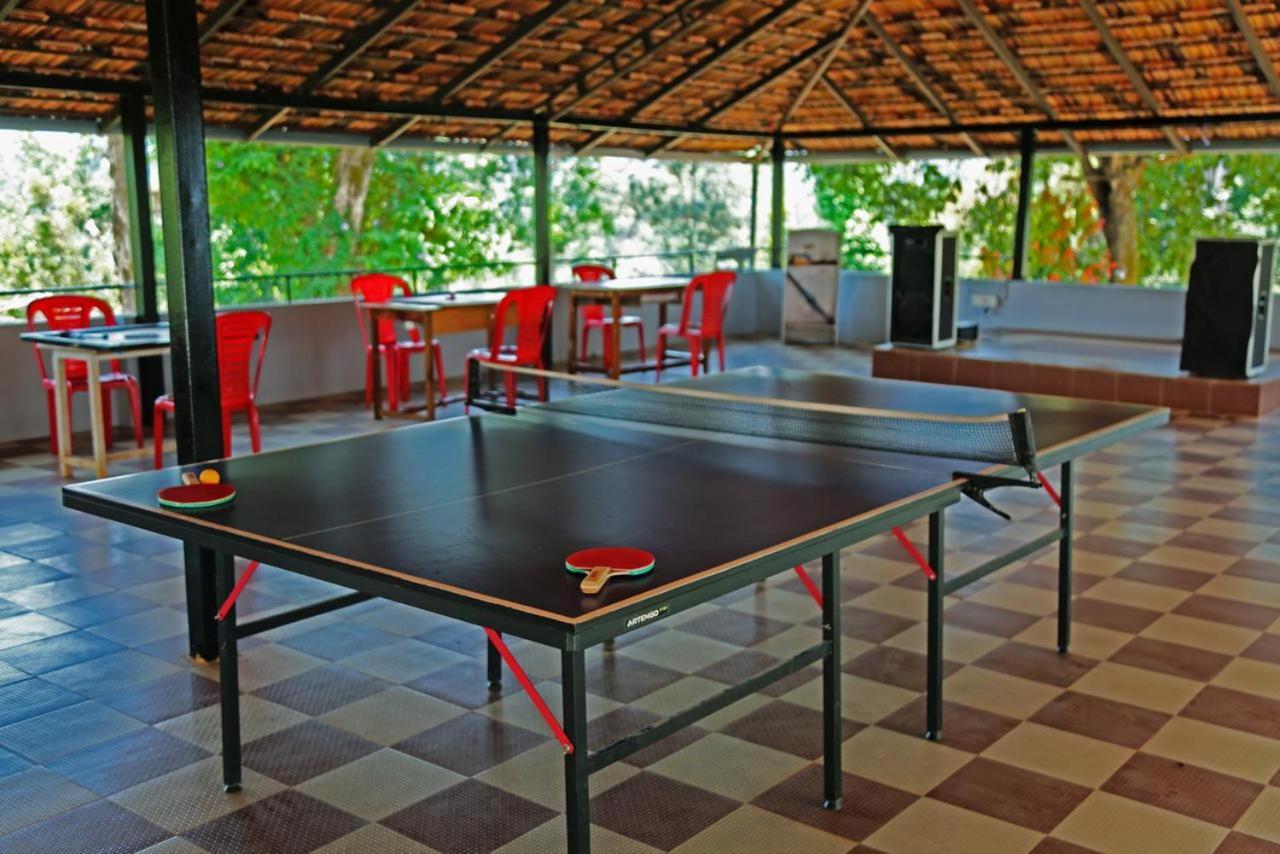 La Flora Beverly Hill Resort Madikeri Εξωτερικό φωτογραφία